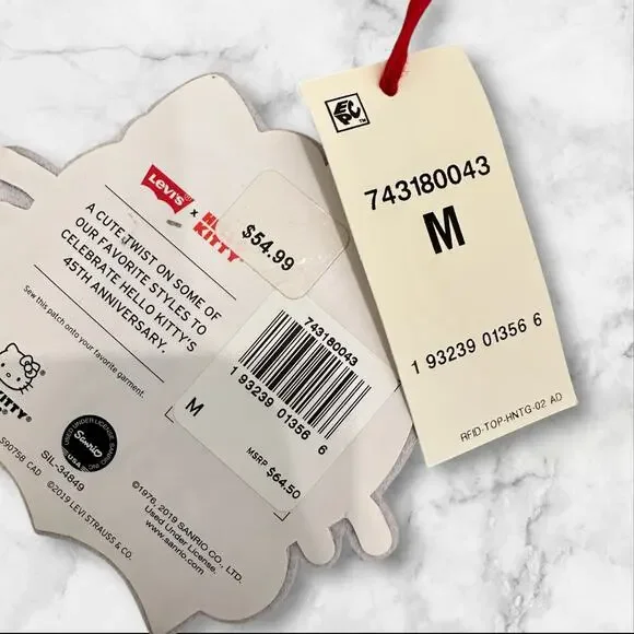 Levi's x Hello Kitty Women's Grey Hoodie Sweatshirt Medium M NWT - Picture 4 of 6